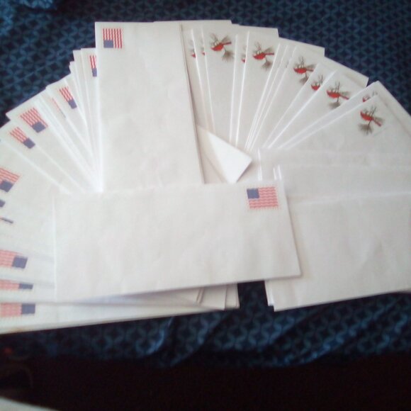 Cardinal Forever & U.S Flag Stamped Forever Envelope Peel and Stick Flap - Picture 1 of 4